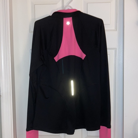 Pink & black XL tek gear longsleeve workout shirt - Picture 4 of 4